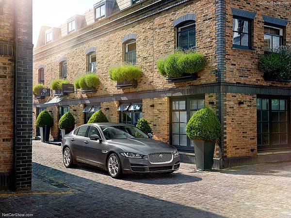Jaguar-XE_2016_800x600_wallpaper_03 Jaguar-XE_2016_800x600_wallpaper_03