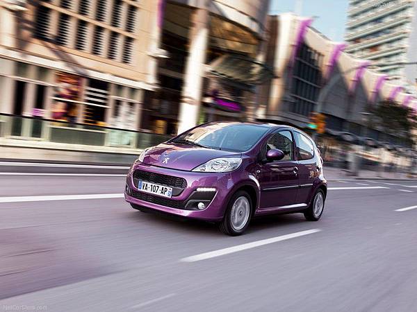 Peugeot-107_2013_800x600_wallpaper_07 Peugeot-107_2013_800x600_wallpaper_07
