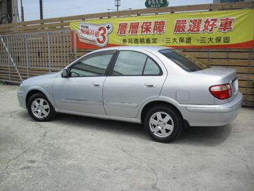 SUM冠威中古車☆NISSAN/日產 02年SENTRA 180省油 優質代步車 售:18萬8☆