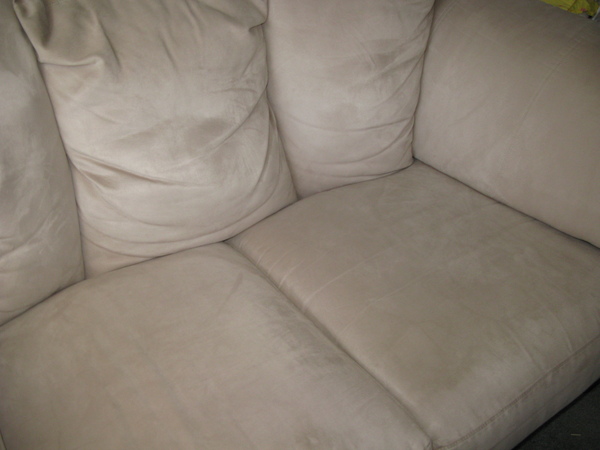 Sofa_3.JPG