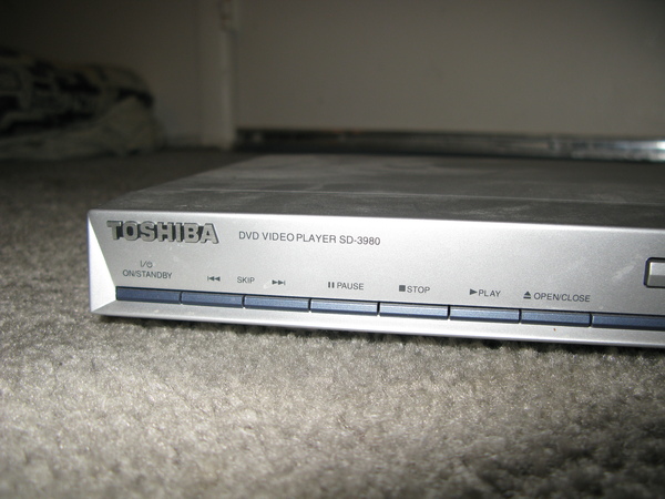 DVD player_2.JPG