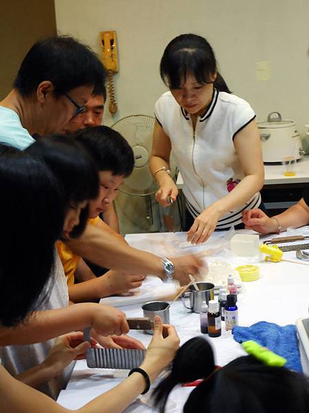 韓國果川青商會手工皂體驗 韓國果川青商會手工皂體驗