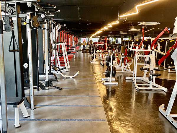 生活 高雄健身房推薦 有家健身中正店一對一教練打造訓練運動課程 笑笑是笑哈哈的笑 痞客邦