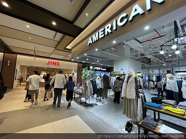 林口三井outlet二期>日系品牌親子母嬰用品>年輕人愛公仔