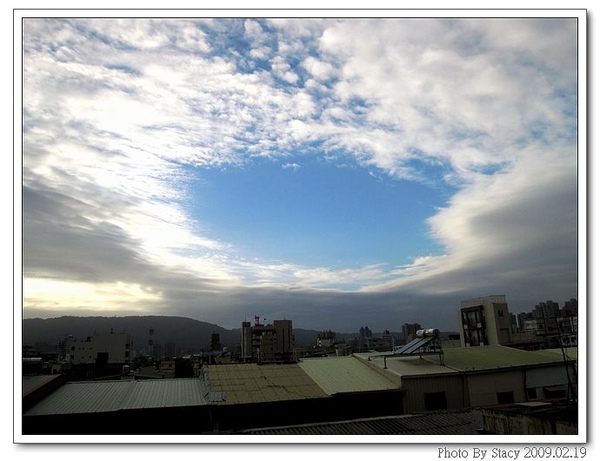 這是撥雲見日嗎？