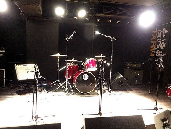 六張犁站 N.I.B. bar & live house 六張犁站 N.I.B. bar & live house