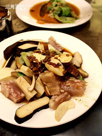 三峽老街養生滷味