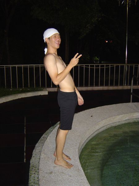 050.JPG