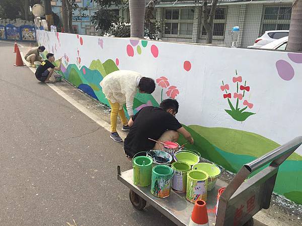 彩繪外牆— 在芭里國民小學