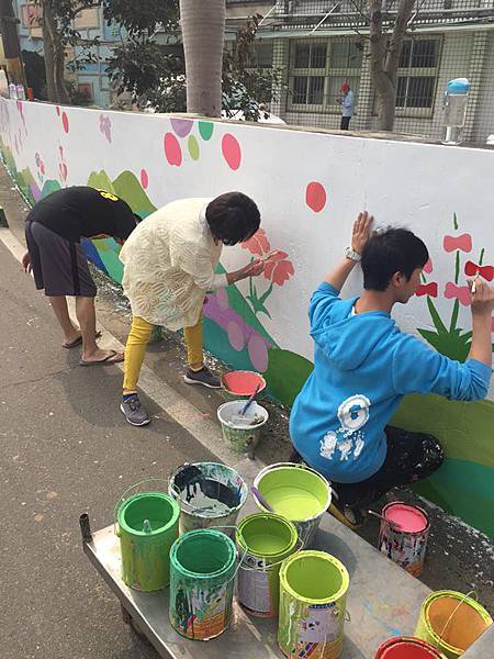 彩繪外牆— 在芭里國民小學