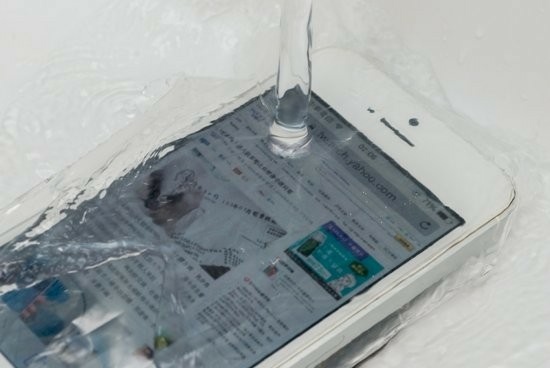 颱風持續登場 肆虐全台🌀 各位朋友的手機有收好嗎? 手機進水