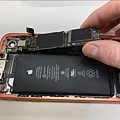 Apple 蘋果手機 iPhone 15 Pro 卡開機畫面 維修機板.jpg