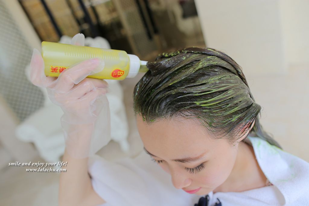 IMG_3420.jpg 卡樂芙, 卡樂芙染髮霜, 卡樂芙染髮劑, 染髮, 推薦, 顯色, 染髮推薦, 護髮染, 自己染, 護髮, 亞麻綠, 寶石粉紅