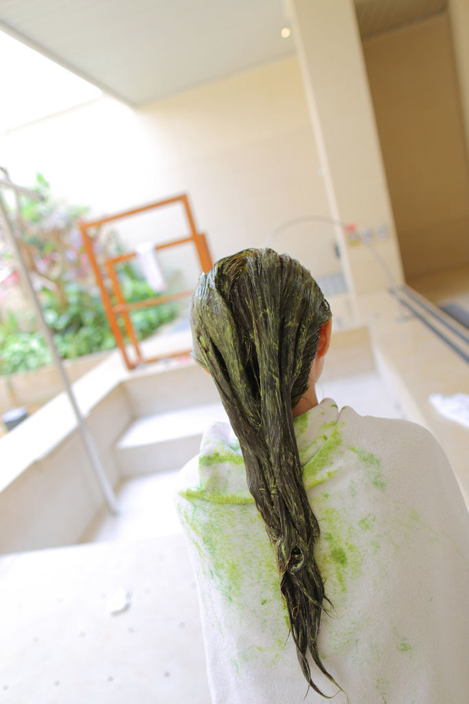 IMG_3454.jpg 卡樂芙, 卡樂芙染髮霜, 卡樂芙染髮劑, 染髮, 推薦, 顯色, 染髮推薦, 護髮染, 自己染, 護髮, 亞麻綠, 寶石粉紅