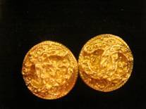 Chanel金釦華麗耳環.jpg Chanel金釦華麗耳環.jpg