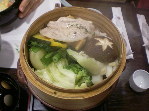 主廚蒸籠.jpg 主廚蒸籠.jpg