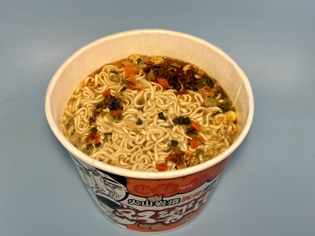 双響泡火山岩燒豚骨湯麵3.jpg 双響泡火山岩燒豚骨湯麵3.jpg