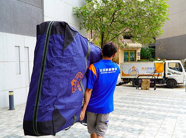 巨力搬家床墊-1.JPG 巨力搬家床墊-1.JPG