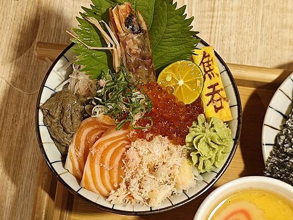 [食] 台中-魚吞壽司-必點手鞠球握壽司