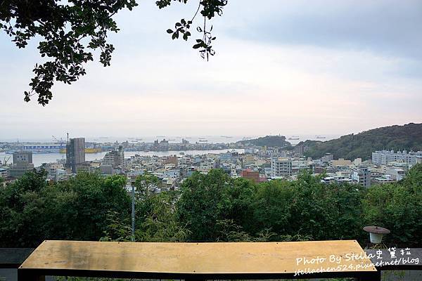 【高雄市-鼓山】登上山頂飽覽港都夜景@高雄市忠烈祠.壽山LOVE情人觀景台★高雄/高雄景點/高雄夜景/高雄情侶約會