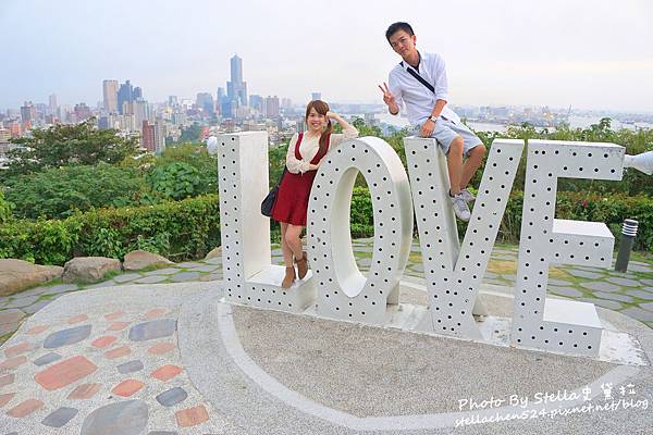 【高雄市-鼓山】登上山頂飽覽港都夜景@高雄市忠烈祠.壽山LOVE情人觀景台★高雄/高雄景點/高雄夜景/高雄情侶約會