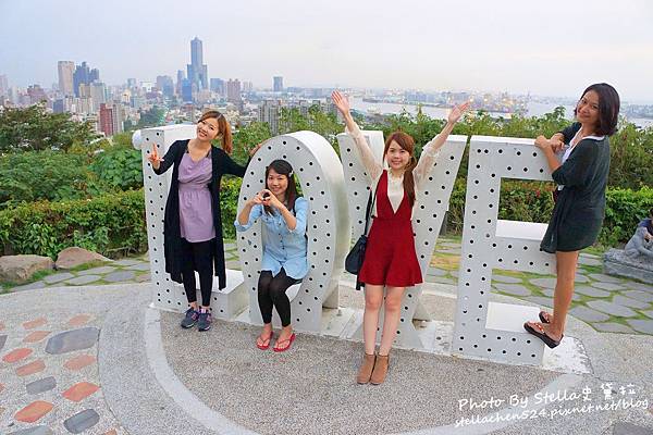 【高雄市-鼓山】登上山頂飽覽港都夜景@高雄市忠烈祠.壽山LOVE情人觀景台★高雄/高雄景點/高雄夜景/高雄情侶約會