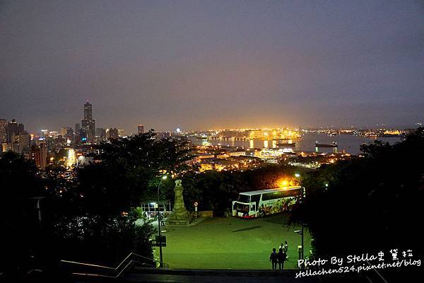 【高雄市-鼓山】登上山頂飽覽港都夜景@高雄市忠烈祠.壽山LOVE情人觀景台★高雄/高雄景點/高雄夜景/高雄情侶約會