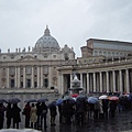 20031229 義大利蜜月行 / 排隊進入最小的國家 梵蒂岡
