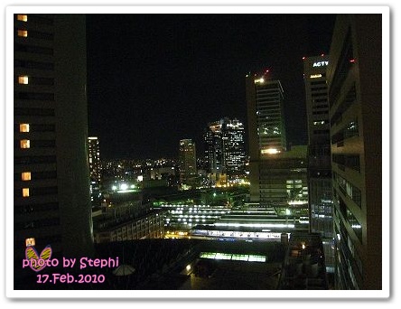房間外的夜景