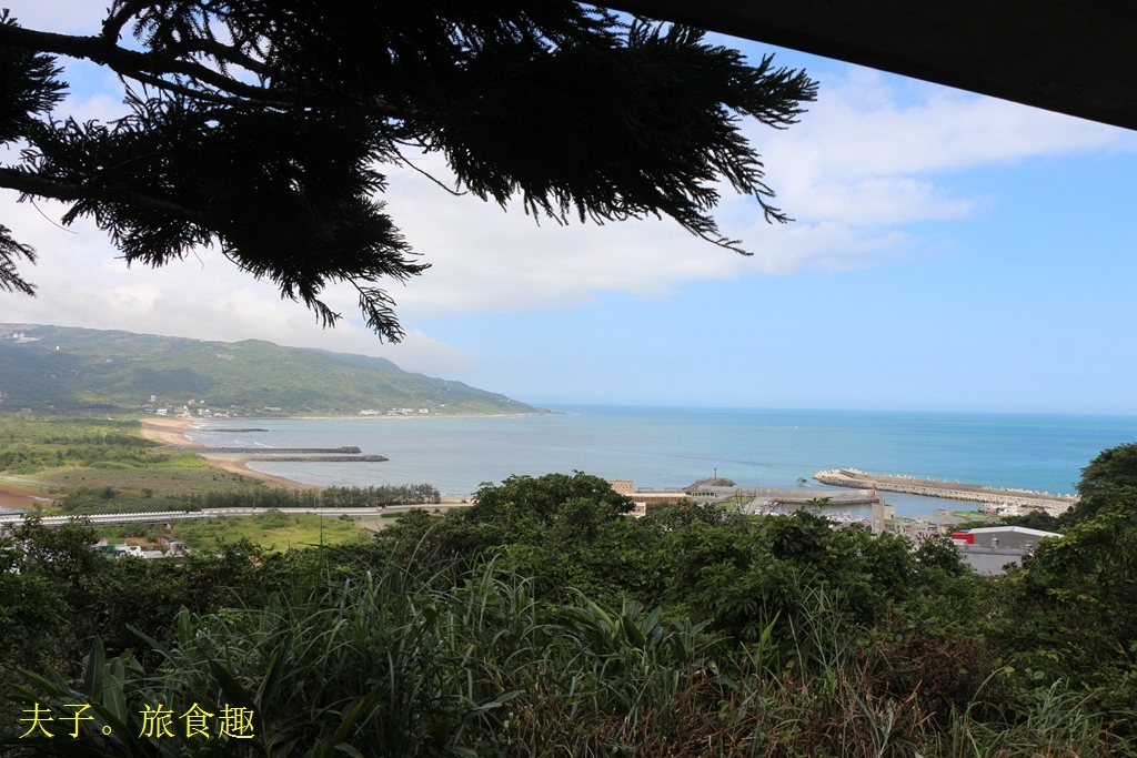 金山萬里 登高 X 泡湯 X 萬里蟹 浪漫暖旅行