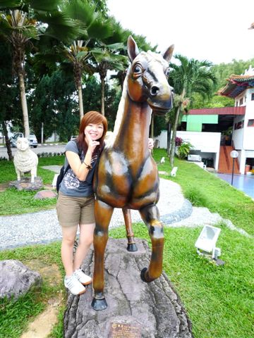 shoting with horse at Thian Hou Gong