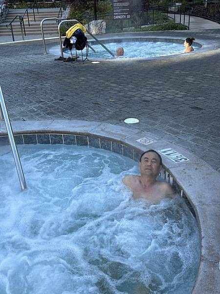 2025-10-8 返回gilroy,從南部出口回