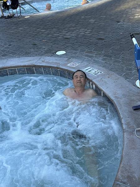 2025-10-8 返回gilroy,從南部出口回