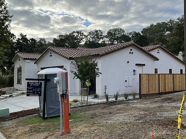 2025-10-9 gilroy outlet 一日遊（中餐