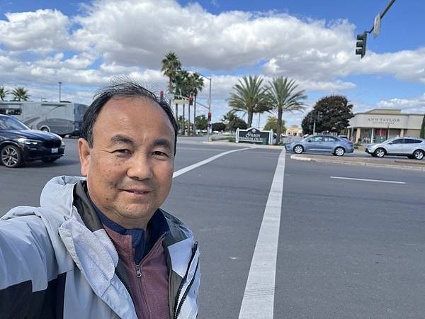 2025-10-9 gilroy outlet 一日遊（中餐