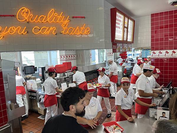 2025-10-9 gilroy outlet 一日遊（中餐