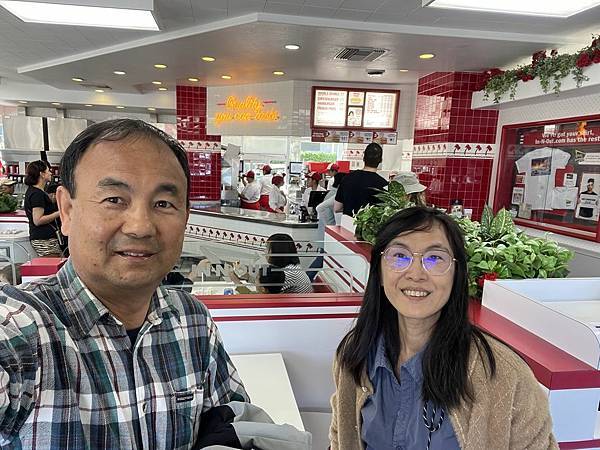 2025-10-9 gilroy outlet 一日遊（中餐