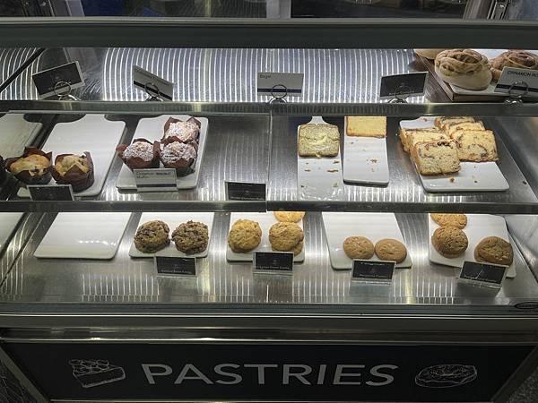 2025-10-9 gilroy outlet 一日遊（中餐