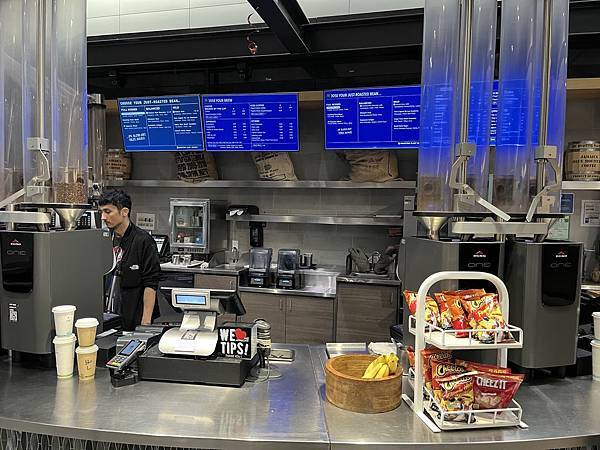 2025-10-9 gilroy outlet 一日遊（中餐