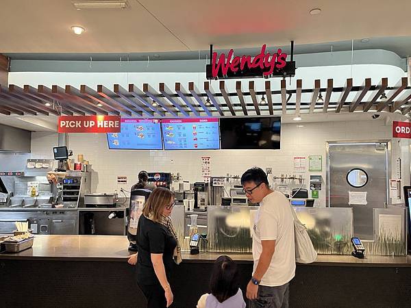 2025-10-9 gilroy outlet 一日遊（中餐