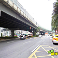 北二高中和交流道