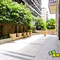 往地下停車場之車道
