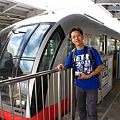 16.很可愛的車頭，只掛兩個車廂而已喔.jpg