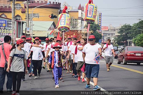 DSC_0428.JPG DSC_0428.JPG