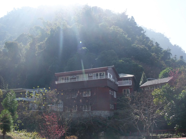 龍騰山莊