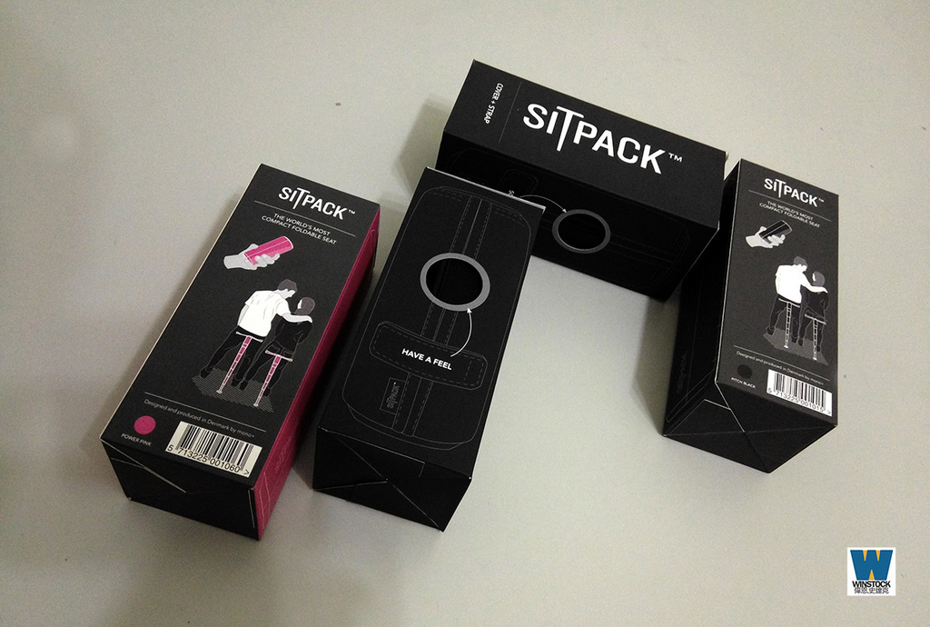 sitpack 評價開箱心得,攜帶式伸縮座椅隨處都是休息地,排隊神器必買口袋收納椅 (original foldable seat) (1) sitpack 評價開箱心得,攜帶式伸縮座椅隨處都是休息地,排隊神器必買口袋收納椅 (original foldable seat) (1)