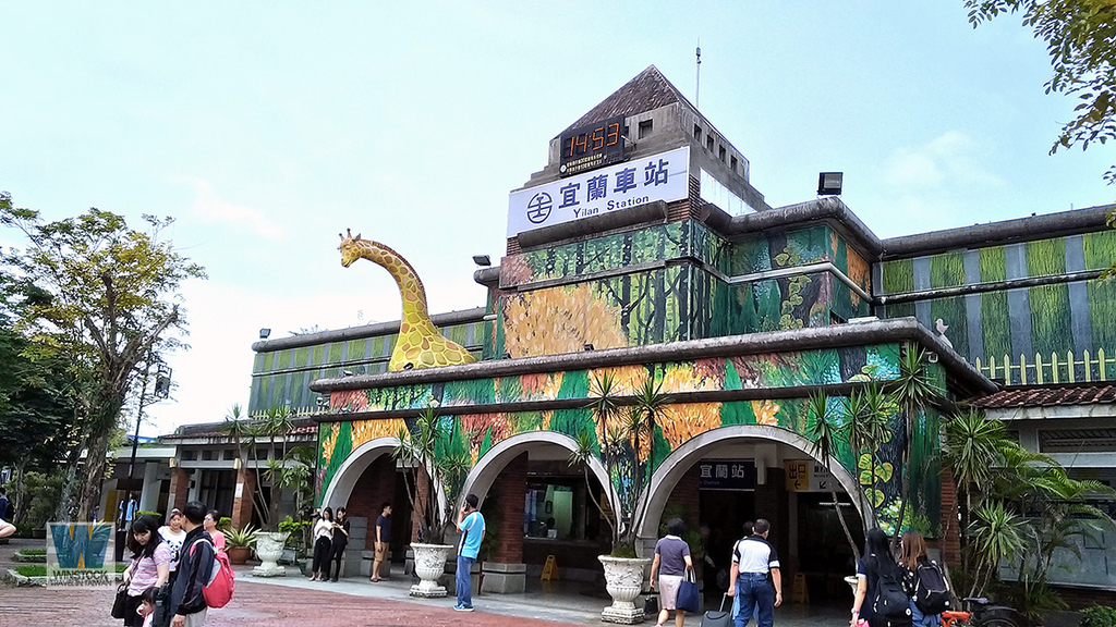 宜蘭景點旅遊推薦,幾米公園廣場,充滿吉米插畫場景的拍照與創意天地 (向左走向右走,火車站) (3)