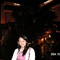 後方是The Mirage Hotel