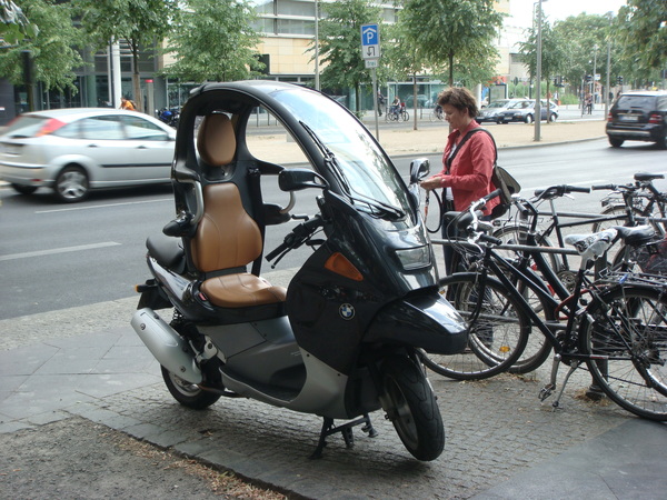 2008 德國柏林 Berlin Germany 不怕下雨的機車 Stonemulan的相簿 痞客邦