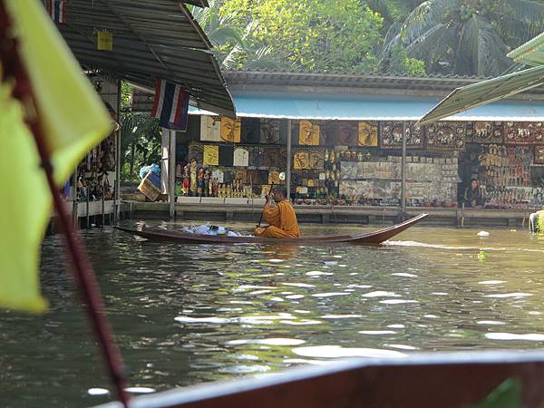 Damnoen boat market (75).JPG